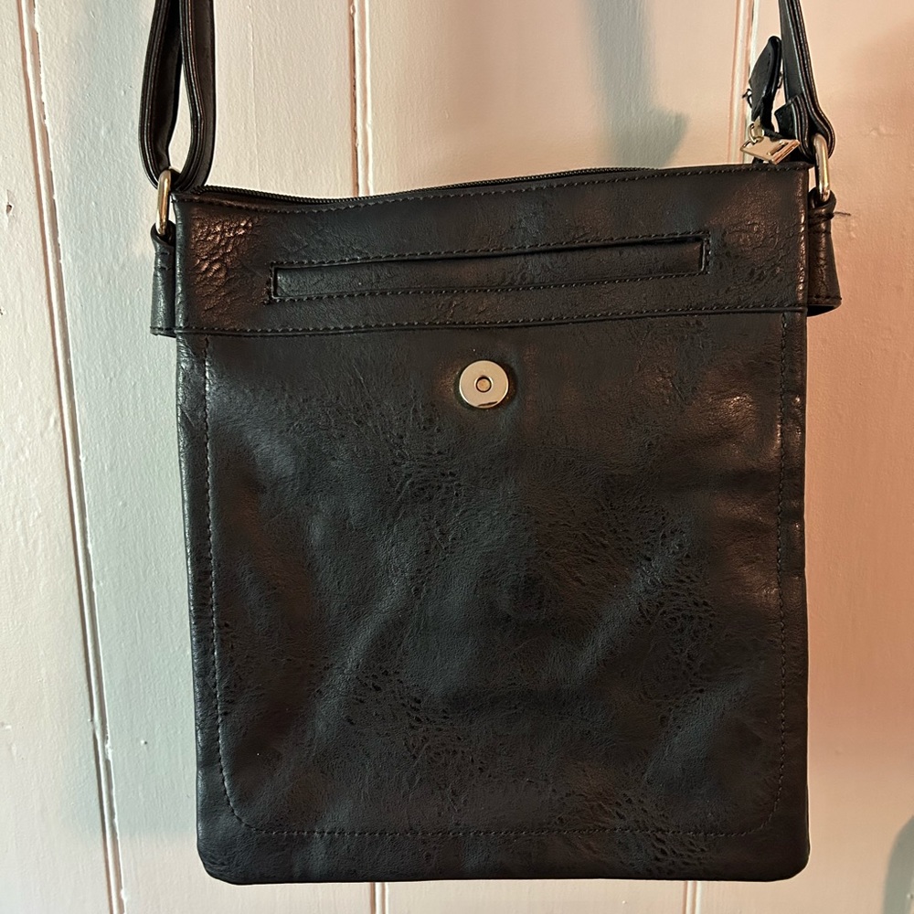 Faux Leather Purse - Picture 3 of 7